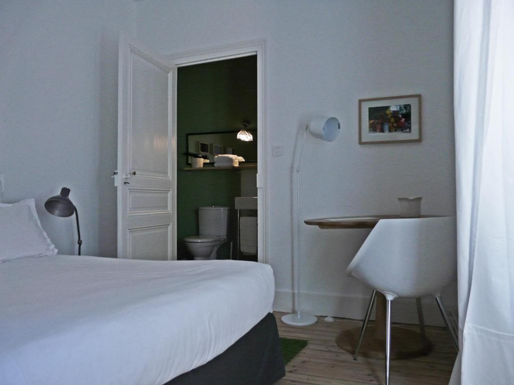 Hotel Courtille De Solutre Cameră foto
